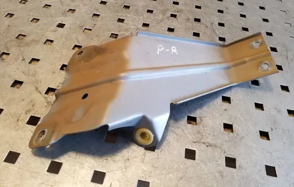 Opel Antara Fender mounting bracket