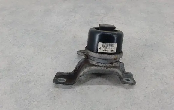 Volvo V60 Engine mount vacuum valve 30671245