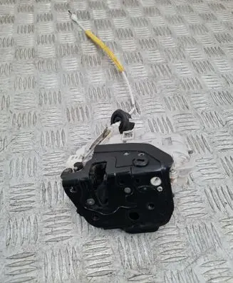 Audi A4 S4 B7 8E 8H Rear door lock