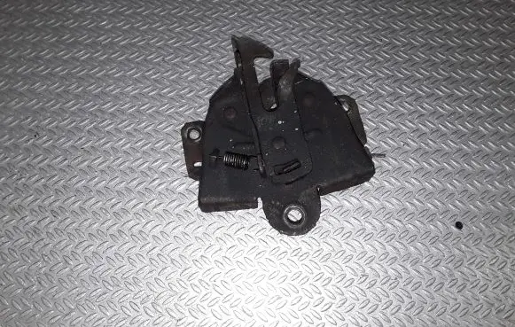 Engine bonnet/hood lock/catch