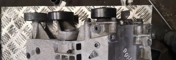 Mercedes-Benz B W245 Alternator belt tensioner 