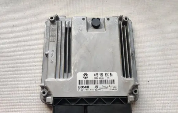Volkswagen Transporter - Caravelle T5 Engine control unit/module 070906016BA 0281011664
