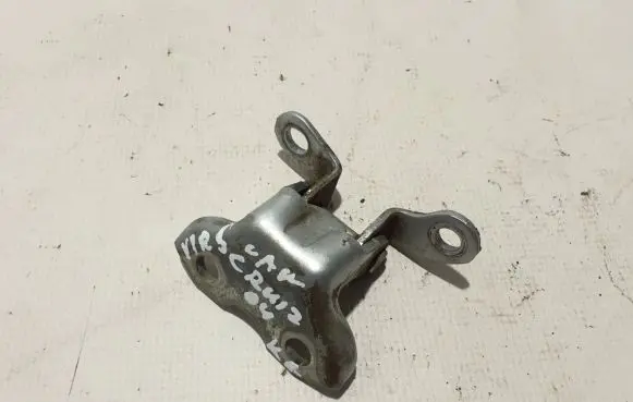 Toyota Land Cruiser (J120) Front door upper hinge 6872035030