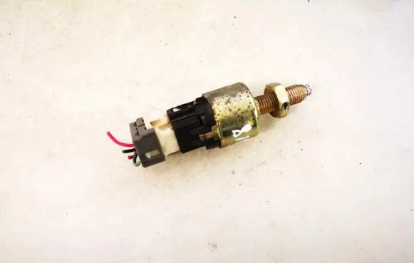 KIA Carens I Brake pedal sensor switch