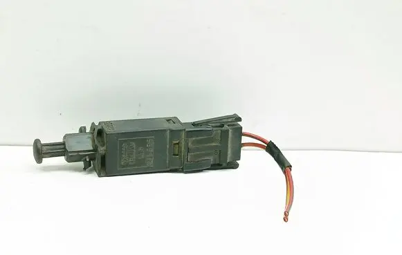 Volkswagen Golf III Brake pedal sensor switch 191945515