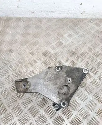 BMW 1 E81 E87 Engine mounting bracket 6775041 59280110