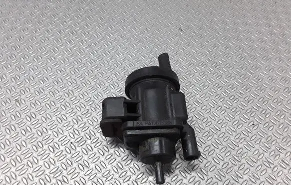 Mercedes-Benz C W202 Turbo solenoid valve 4715396