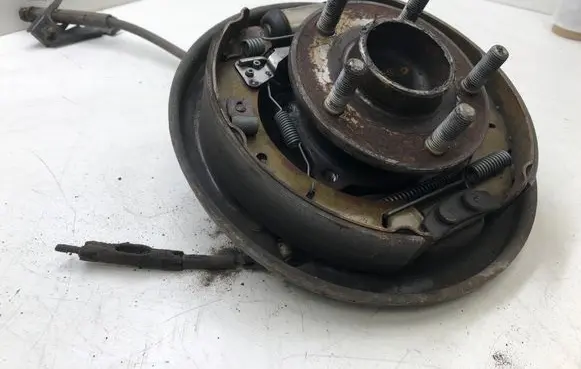Ford Focus Rear wheel hub BV612210AF