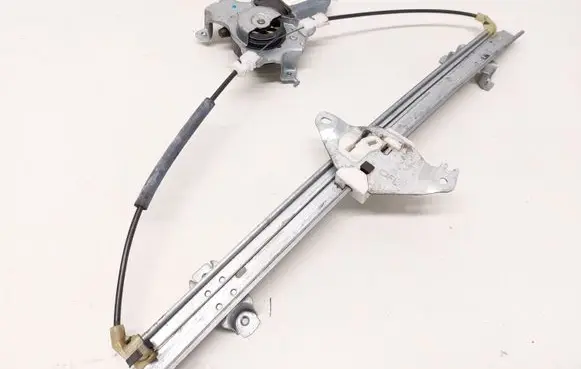 Nissan Pathfinder R51 Front door window regulator with motor
