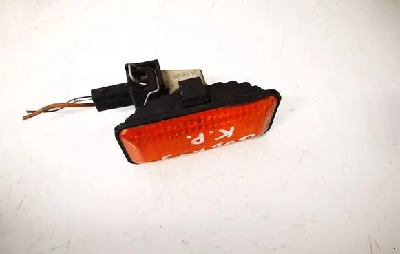 Volkswagen Golf III Front fender indicator light 1H0949117A