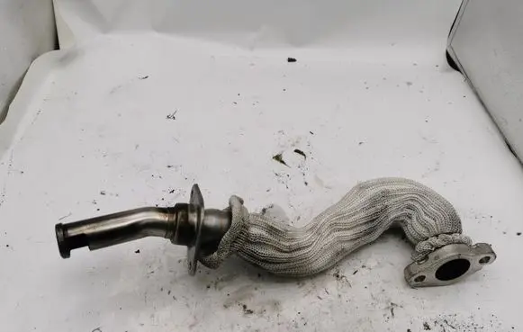 Jeep Grand Cherokee EGR valve line/pipe/hose NOCODE