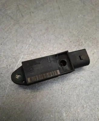 Mercedes-Benz E W211 Airbag deployment crash/impact sensor A0028202726 25571203A4