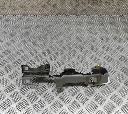 Renault Twingo II Fender mounting bracket 7782597657
