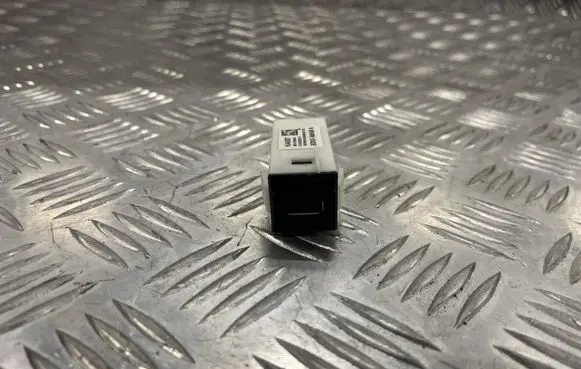 Mazda CX-30 USB socket connector BDGF669U0A