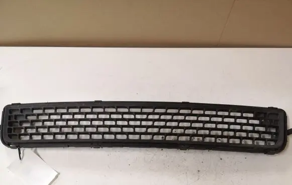 Volvo V70 Front bumper lower grill 30763113 30678636