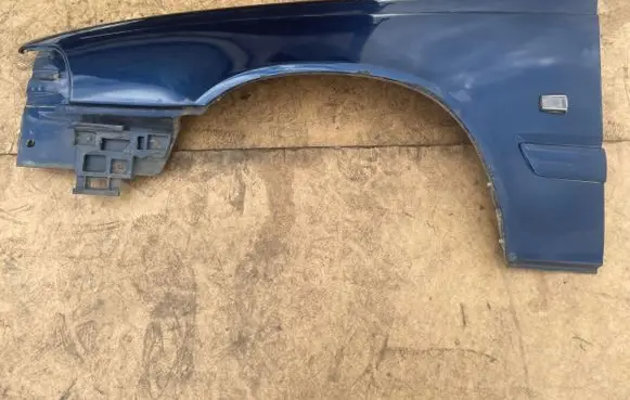 Volvo V70 Fender 