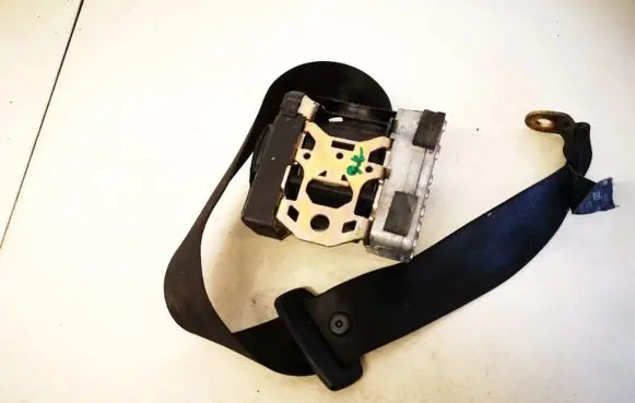 Rear seatbelt