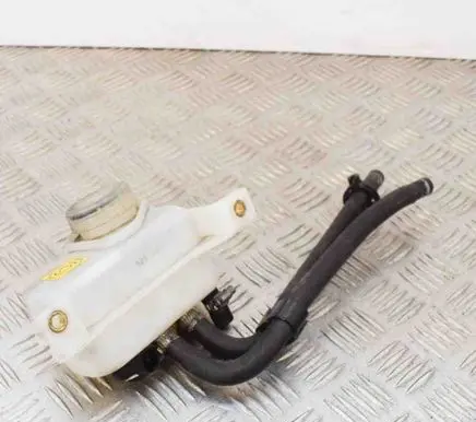 Maserati GranCabrio M145 Brake fluid reservoir 