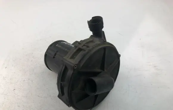 BMW 7 E65 E66 Secondary air pump 7508267