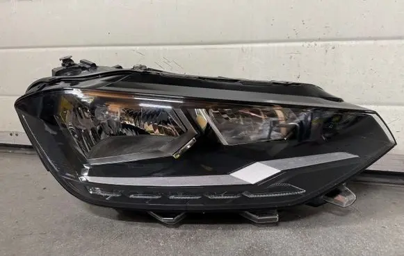 Volkswagen Golf Sportsvan Headlight/headlamp 517941006D
