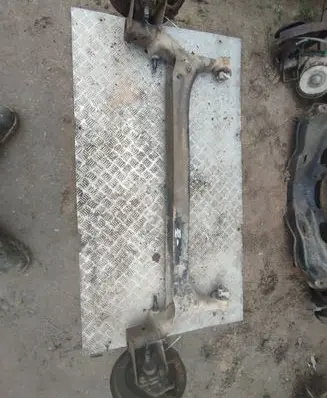 Toyota Corolla Verso AR10 Rear axle beam 