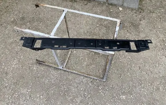 Peugeot 3008 II Front bodywork piece 9807638001