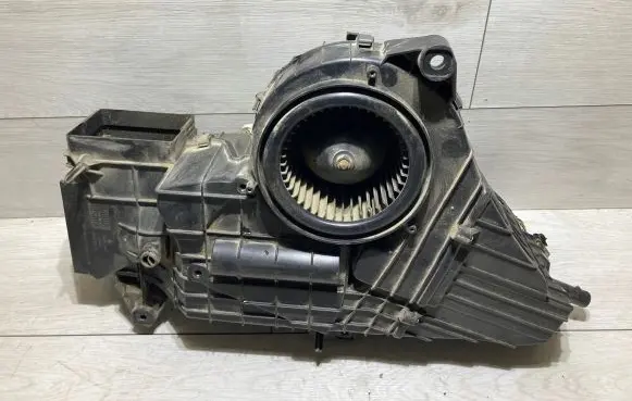 Peugeot Expert Heater blower radiator 1497448080