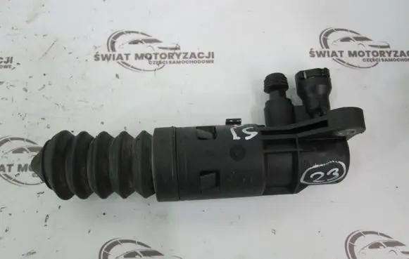 Audi A4 S4 B7 8E 8H Clutch slave cylinder 8E0721257K