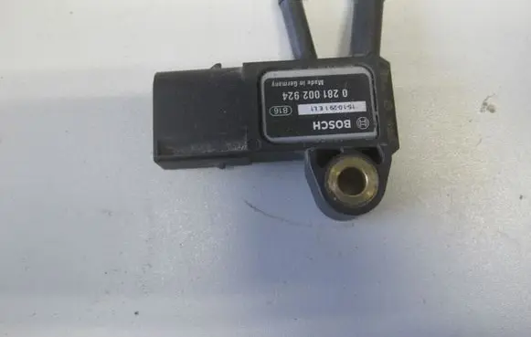 Mercedes-Benz C W204 Air pressure sensor 0281002924