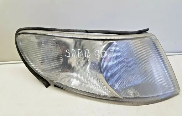 Saab 900 Front fender indicator light