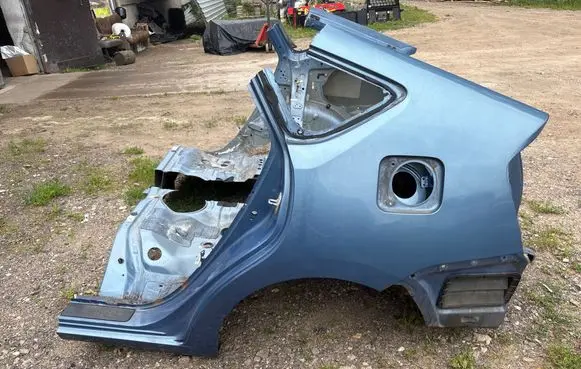 Toyota Prius (NHW20) Rear quarter panel