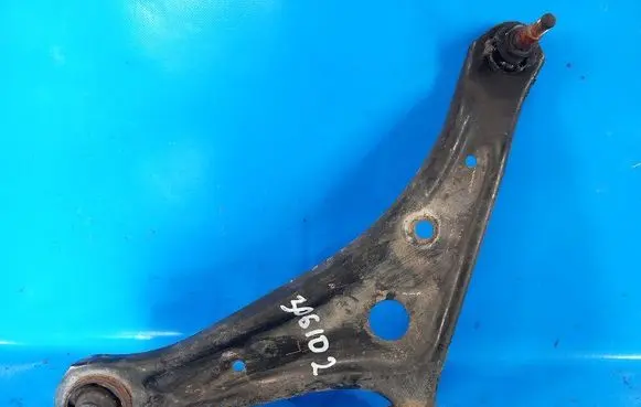 Mitsubishi Mirage VI G4 Attrage Front lower control arm/wishbone 4013A309