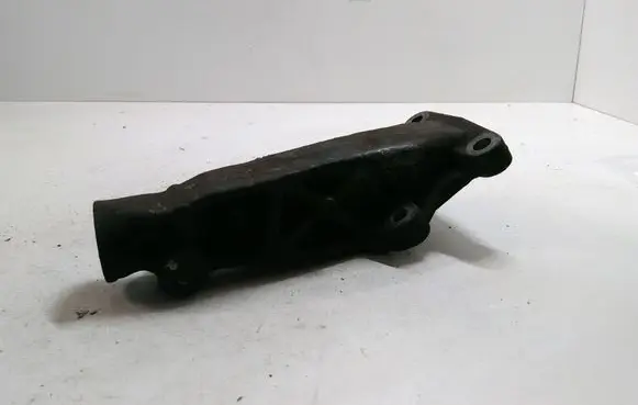 Mercedes-Benz A W168 Engine mounting bracket