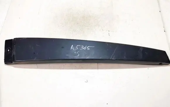Renault Laguna I Rear door glass trim molding 7700812050h