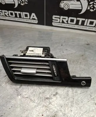 Mercedes-Benz E W212 Dashboard side air vent grill/cover trim A2128300154 L99JQ 8978S