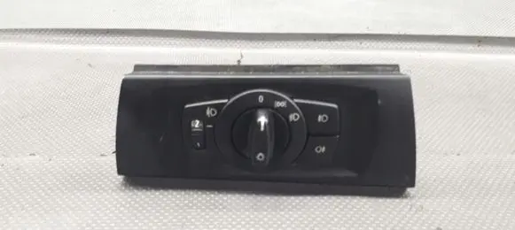BMW 1 E81 E87 Seat belt trim 6932794