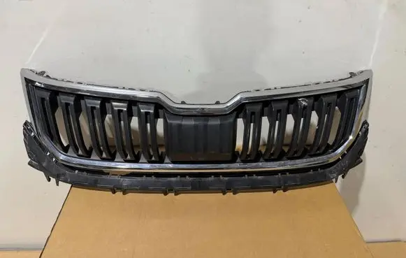Skoda Kodiaq Quarter panel pressure vent 565853653A