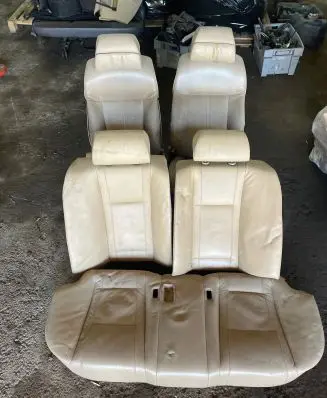 Seat set