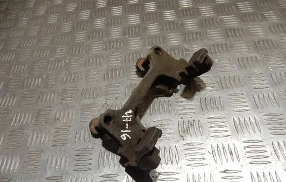 Volkswagen PASSAT B6 Front brake caliper 4716