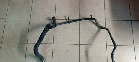 Peugeot 5008 Engine coolant pipe/hose 