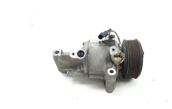 Dacia Sandero Air conditioning (A/C) compressor (pump) T99133AA 7033441785 926003541R