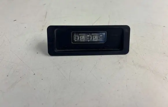 Volvo V40 Cross country Number plate light 31352526