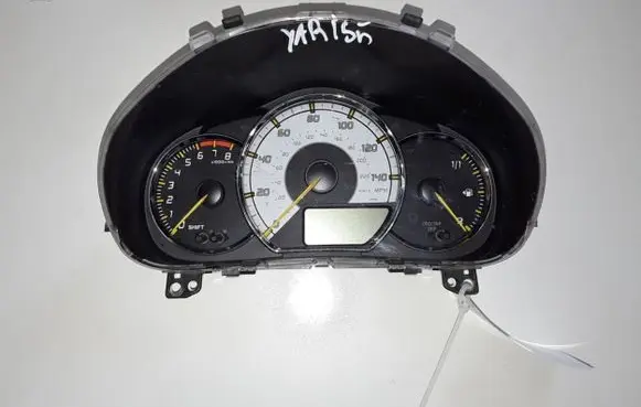 Toyota Yaris Speedometer (instrument cluster) 838000U040