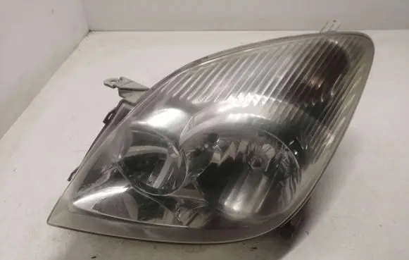 Toyota Corolla Verso E121 Headlight/headlamp
