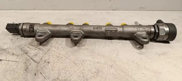 Mini Cooper Countryman F60 Fuel main line pipe 0281006886