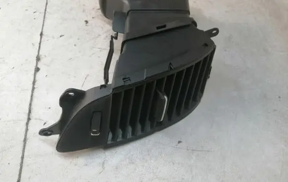 Hyundai ix20 Dash center air vent grill 974101K000