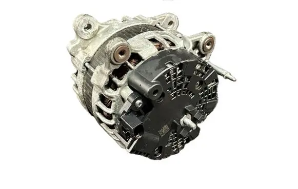 Volkswagen Multivan T6 Generator/alternator 05L903026H