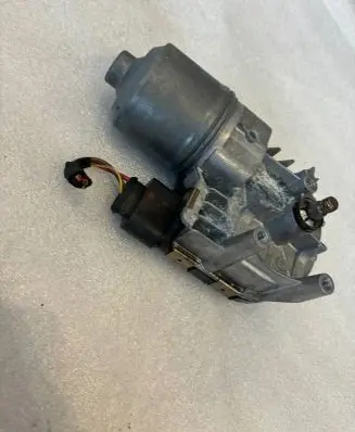 Volkswagen Phaeton Wiper motor 0390241905