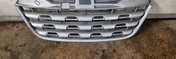 Renault Master III Front bumper upper radiator grill 623100256R EL018820