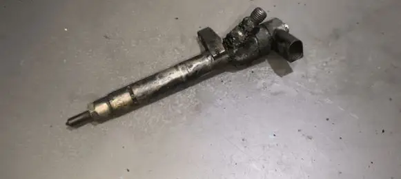 Mercedes-Benz E W211 Fuel injector A6480700187